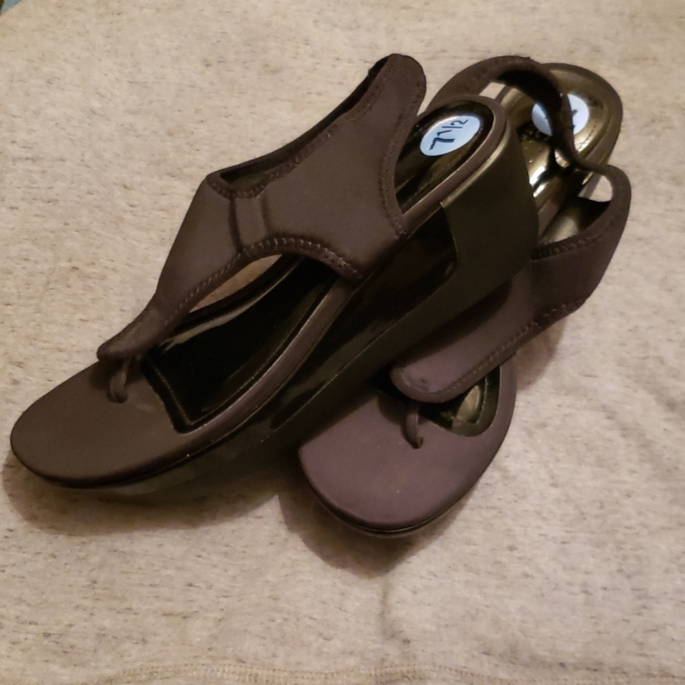 Kenneth Cole Reaction sandals - Picture 2 of 7